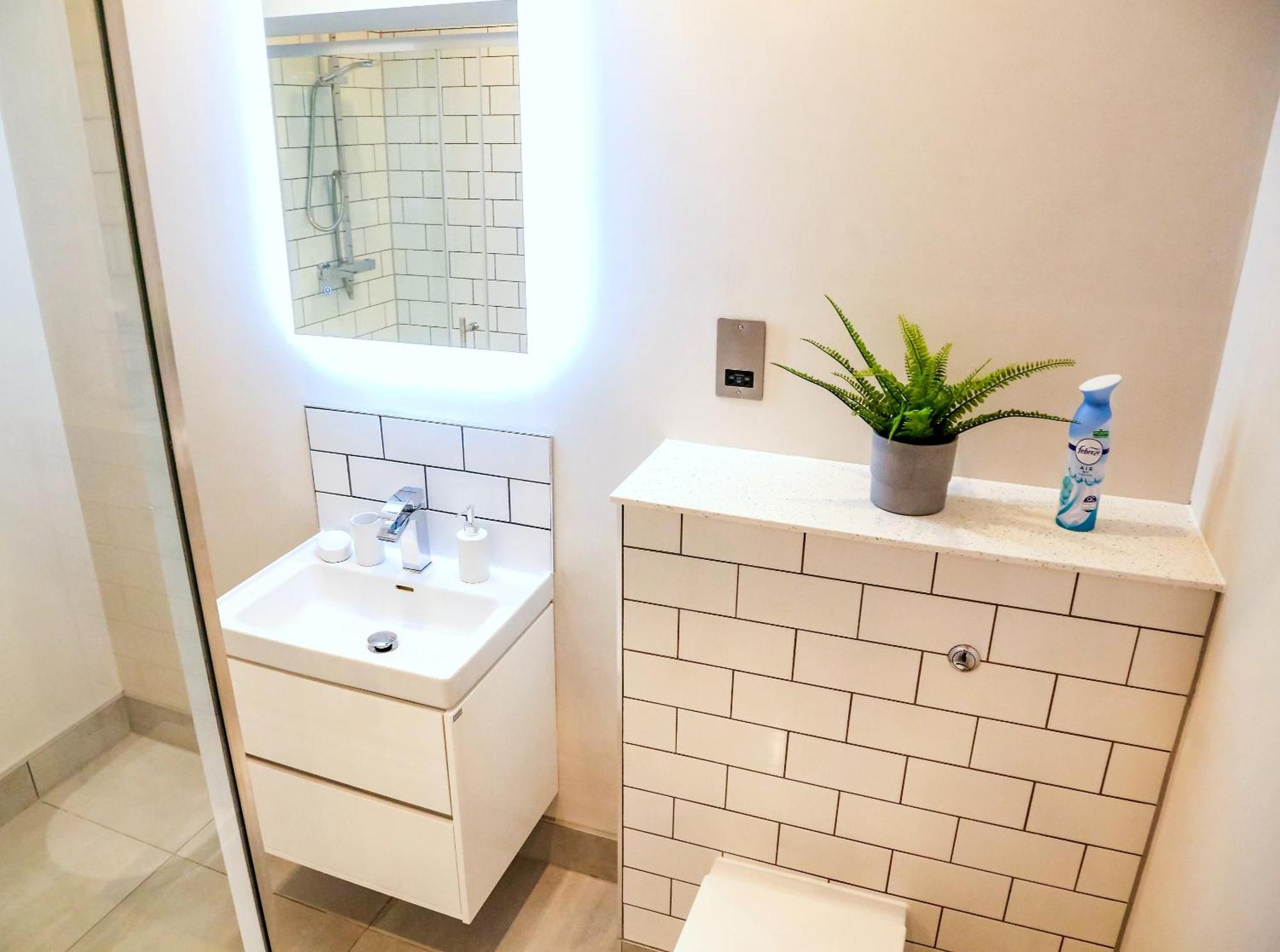 Shrewsbury Apartments By Bevolve - Free Parking Екстериор снимка